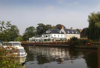 Waveney House Hotel allows 18 year olds to book a room