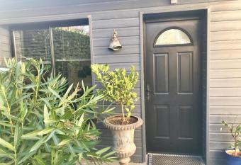 Independent chalet between Disney and Paris allows 18 year olds to book a room