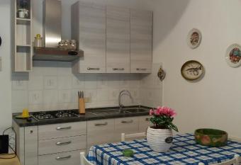 Lentisco has Smoking rooms