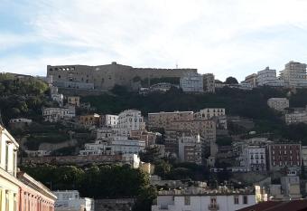 A due passi da Dante has Smoking/Balcony rooms