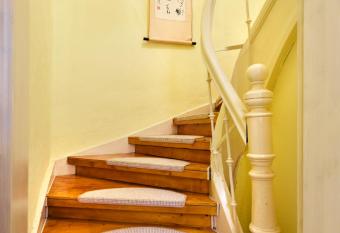 FeWo Parkblick HH Schanze has rooms with a private hot tub