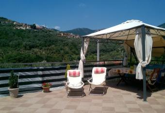 Bella liguria has Balcony rooms