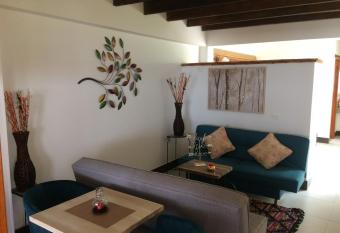 Hotel El Giro allows 18 year olds to book a room