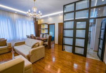 Apartment Sweet Home at Freedom Square 2 allows 18 year olds to book a room