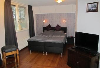 Bed & Breakfast  has Balcony rooms