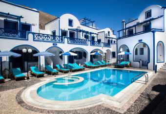 Roula Villa Studios & Apartments has Balcony rooms