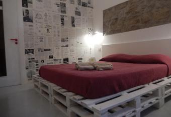 Sant Alfonso Maria De Liguori Rooms has Balcony rooms