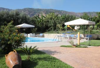 Hotel Maremonti has Balcony rooms
