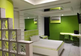 Luna Motel allows 18 year olds to book a room