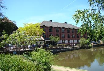 The Bridge Hotel allows 18 year olds to book a room