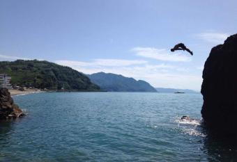 Guest House in Sarpi allows 18 year olds to book a room