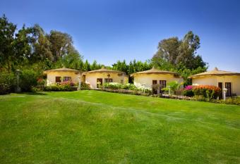 Xperience Hill-Top Beach Resort allows 18 year olds to book a room