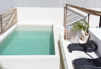 Aruma Hotel allows 18 year olds to book a room