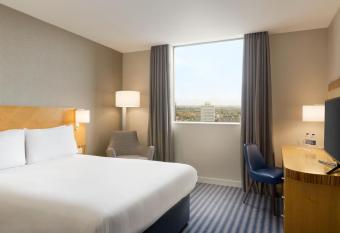 Ramada Hotel & Suites by Wyndham Coventry allows 18 year olds to book a room