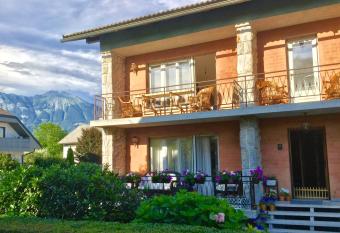 Villa Mint&Lavender has Balcony rooms