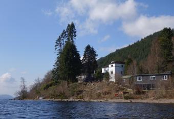 Loch Ness Lochside Hostel allows 18 year olds to book a room