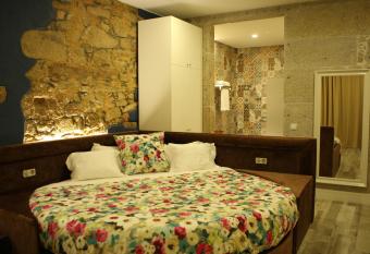 Art Otel Barcelos allows 18 year olds to book a room