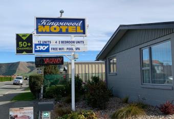 Kingswood Motel allows 18 year olds to book a room