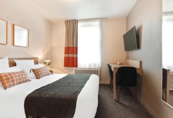 Appart City Confort Lille - Euralille allows 18 year olds to book a room