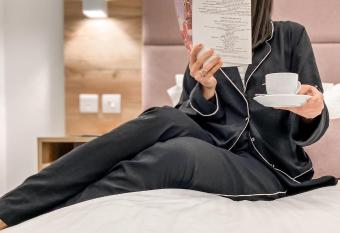 Hypnos Boutique Hotel allows 18 year olds to book a room