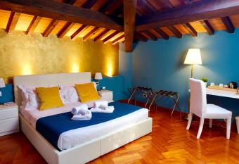 Villa Martina Classic & Luxury Room allows 18 year olds to book a room