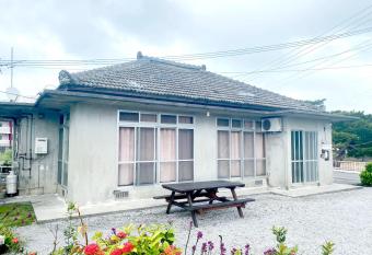 Cuore yui allows 18 year olds to book a room