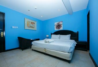 Bahrain Plaza Hotel allows 18 year olds to book a room