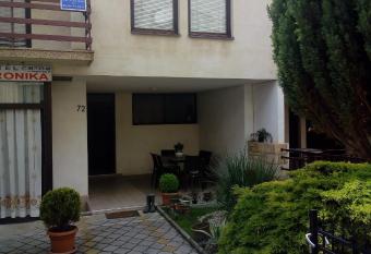 Vila Veronika ul Dame Gruev 207 Ohrid has Smoking/Balcony rooms