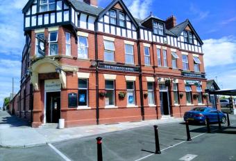 Tadross Hotel allows 18 year olds to book a room