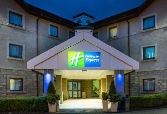 Holiday Inn Express Inverness, an IHG Hotel allows 18 year olds to book a room