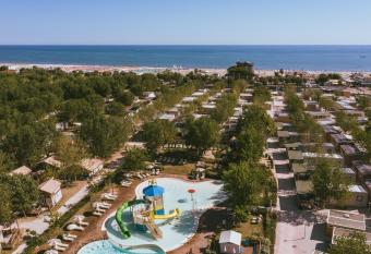 Romagna Family Village Riccione allows 18 year olds to book a room