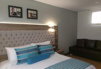 De Pel  cula Hotel has Balcony rooms