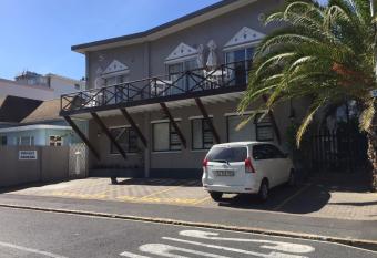 Spring Tide Inn allows 18 year olds to book a room