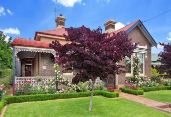 Loloma Bed and Breakfast allows 18 year olds to book a room