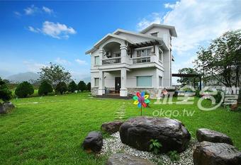 Star House has Balcony rooms