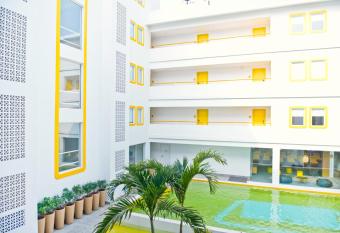 Bloom Hotel - Calangute allows 18 year olds to book a room