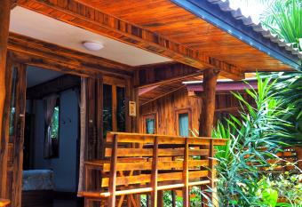 Baansuan Resort has Balcony rooms