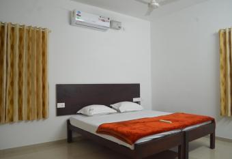 Blackroots Serviced Apartments has Balcony rooms