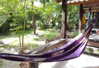 Bamboo Bungalow - Thong Nai Pan Yai allows 18 year olds to book a room