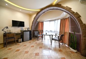 Skyline Hotel Yerevan has Balcony rooms