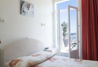 H  tel Le Richiardi has Balcony rooms