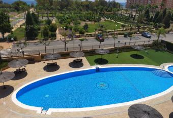 ACV - Costa Azahar II-2   Linea Planta 6 Norte allows 18 year olds to book a room