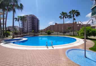 ACV - Las Terrazas II-2   linea, planta 5, sur allows 18 year olds to book a room