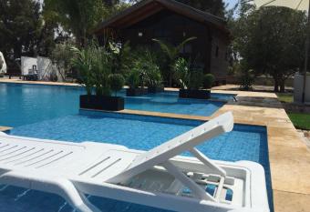 Bustan HaZait allows 18 year olds to book a room