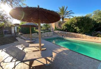 Baix d  Or has Balcony rooms