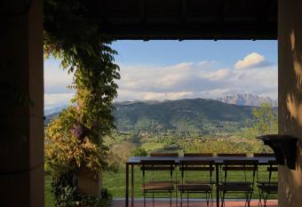 Castagna Amara allows 18 year olds to book a room