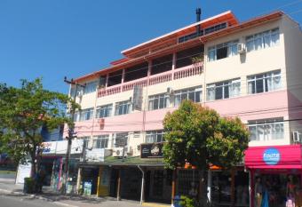 Apart Hotel La Cabana allows 18 year olds to book a room