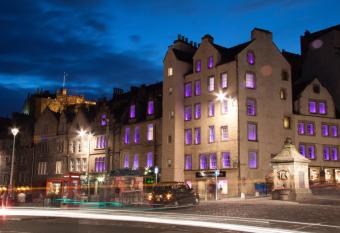 Grassmarket Hotel allows 18 year olds to book a room