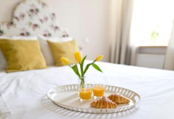 Bright apartment in Old Town by URBAN RENT has Balcony rooms