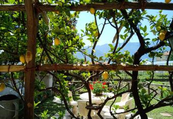 Buonocore Rooms has Balcony rooms